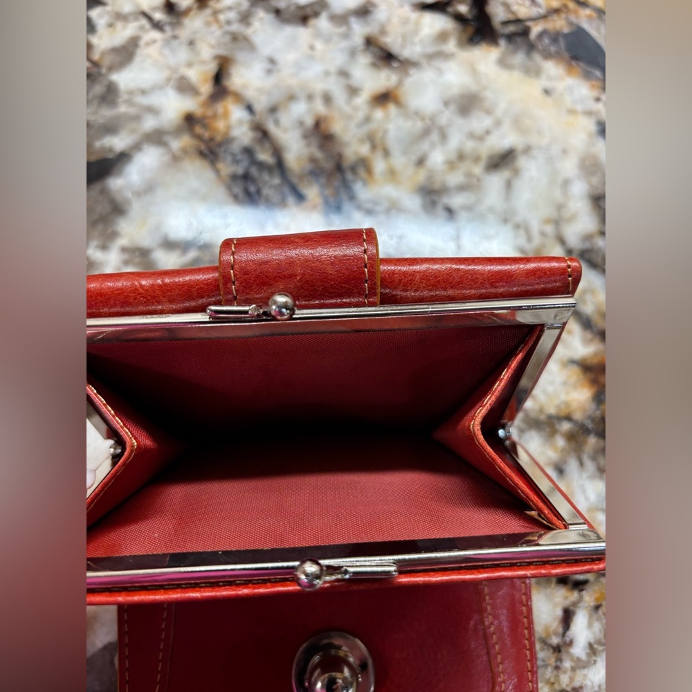 Wilsons Leather Red/Orange Shoulder Bag with Wallet - Picture 11 of 15